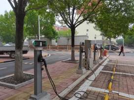 玉景社區充電車位建設